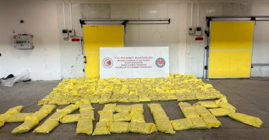 A record-breaking 850 kilograms (over 1,800 pounds) of heroin seized at the Habur Customs Gate, southeastern Türkiye, March 30, 2024. (IHA Photo)