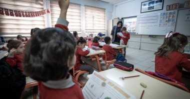 Students attend class at a school in Erzurum, eastern Türkiye, Nov. 21, 2024. (AA Photo)