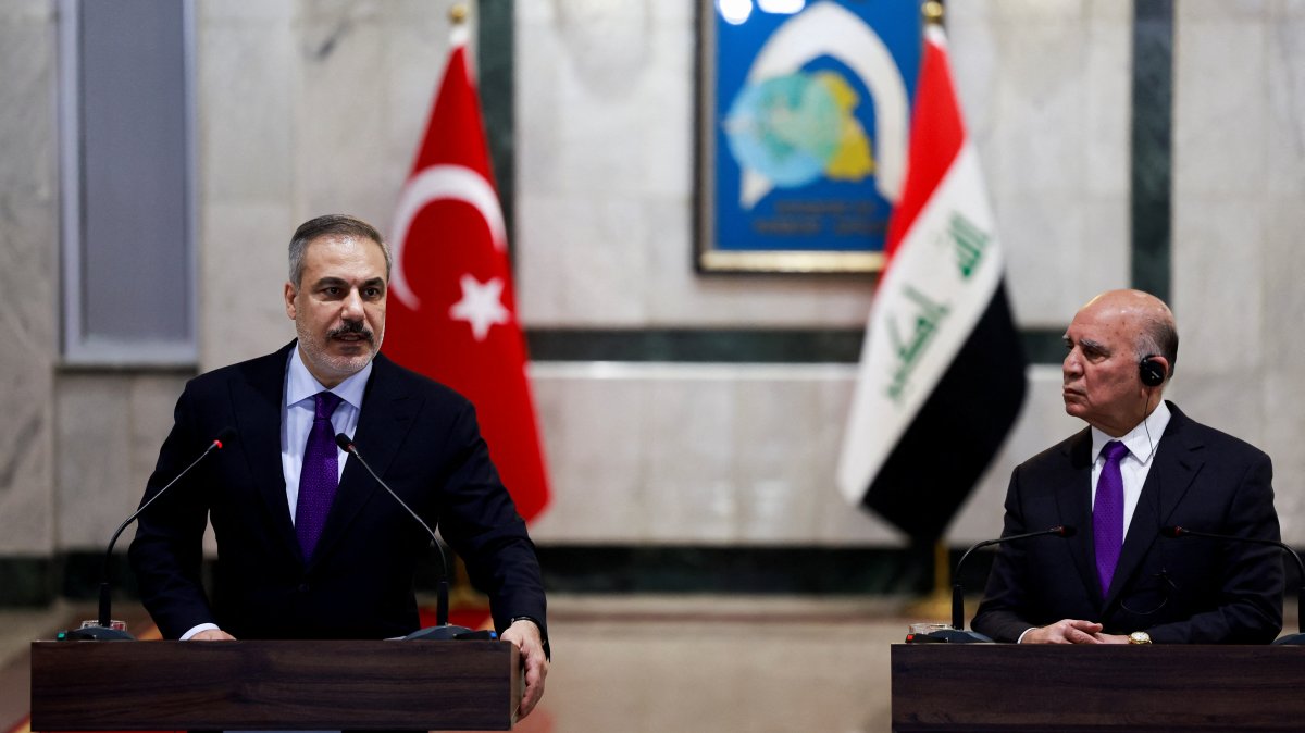 Foreign Minister Hakan Fidan and Iraqi Foreign Minister Fuad Hussein attend a news conference, Baghdad, Iraq, Jan. 26, 2025. (REUTERS Photo)