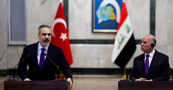 Foreign Minister Hakan Fidan and Iraqi Foreign Minister Fuad Hussein attend a news conference, Baghdad, Iraq, Jan. 26, 2025. (REUTERS Photo)
