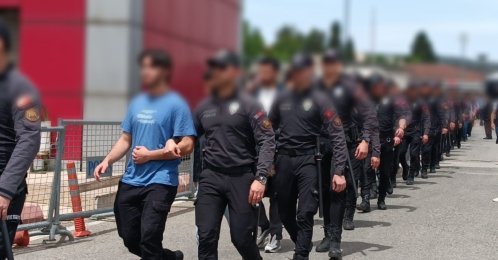 Security officials accompany detained suspects to the courthouse, Gaziantep, southern Türkiye, May 10, 2025. (DHA Photo)