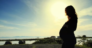 &quot;Being exposed to extreme heat while pregnant has previously been linked to a range of problems, including a higher risk of premature birth, stillbirth, birth defects and gestational diabetes.&quot; (Getty Images Photo)