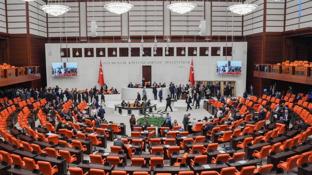 Turkish lawmakers elect three seats recently vacated in the board of the Radio and Television Supreme Council (RTÜK) at Parliament, Ankara, Türkiye, May 21, 2025. (AA Photo)
