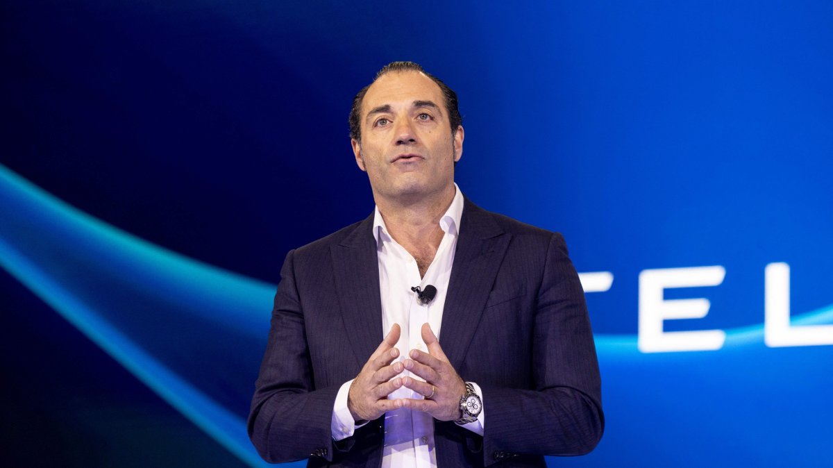 Stellantis North America COO and Jeep CEO Antonio Filosa speaks during the Stellantis press conference at the Automobility LA 2024 car show, Los Angeles, California, U.S., Nov. 21, 2024. (AFP Photo)