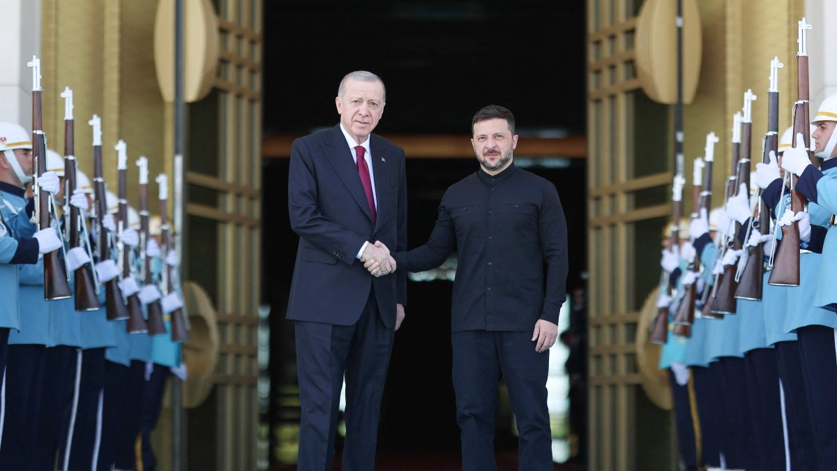 This handout photograph taken and released by the Turkish presidential press service on May 15, 2025, shows Turkish President Recep Tayyip Erdoğan shaking hands with Ukrainian President Volodymyr Zelensky at the Presidential Complex in Ankara. (Photo by Handout / via AFP)