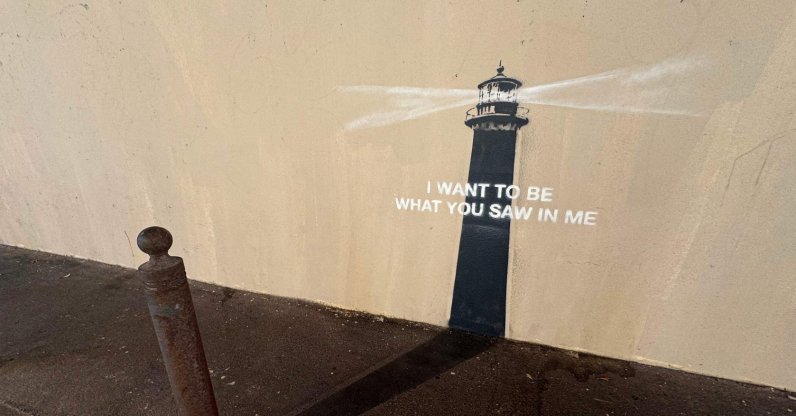 A newly released artwork by street artist Banksy on the facade of a building in Marseille, southeastern France, May 30, 2025. (AFP Photo)