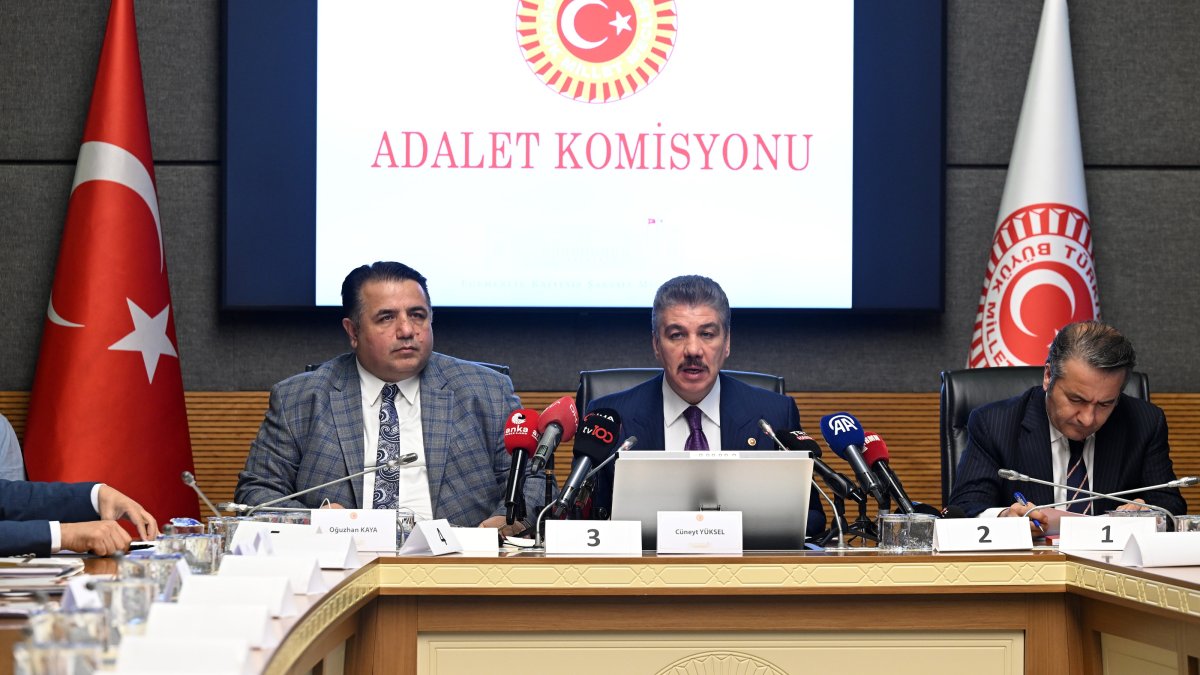 Justice and Development Party (AK Party) Istanbul Representative Cüneyt Yüksel (C) convenes over a justice commission meeting at Parliament, Ankara, Türkiye, June 1, 2025. (AA Photo)