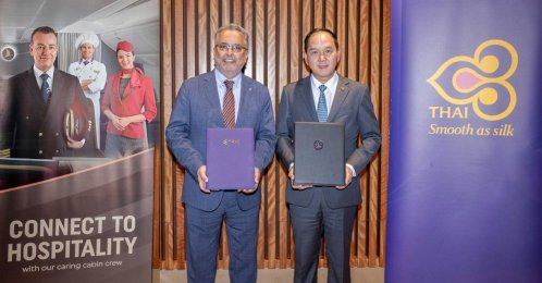 Turkish Airlines Chair of the Board Ahmet Bolat (L) and Thai Airways CEO Chai Eamsiri after signing a joint business agreement, New Delhi, India, June 1, 2025. (AA Photo)